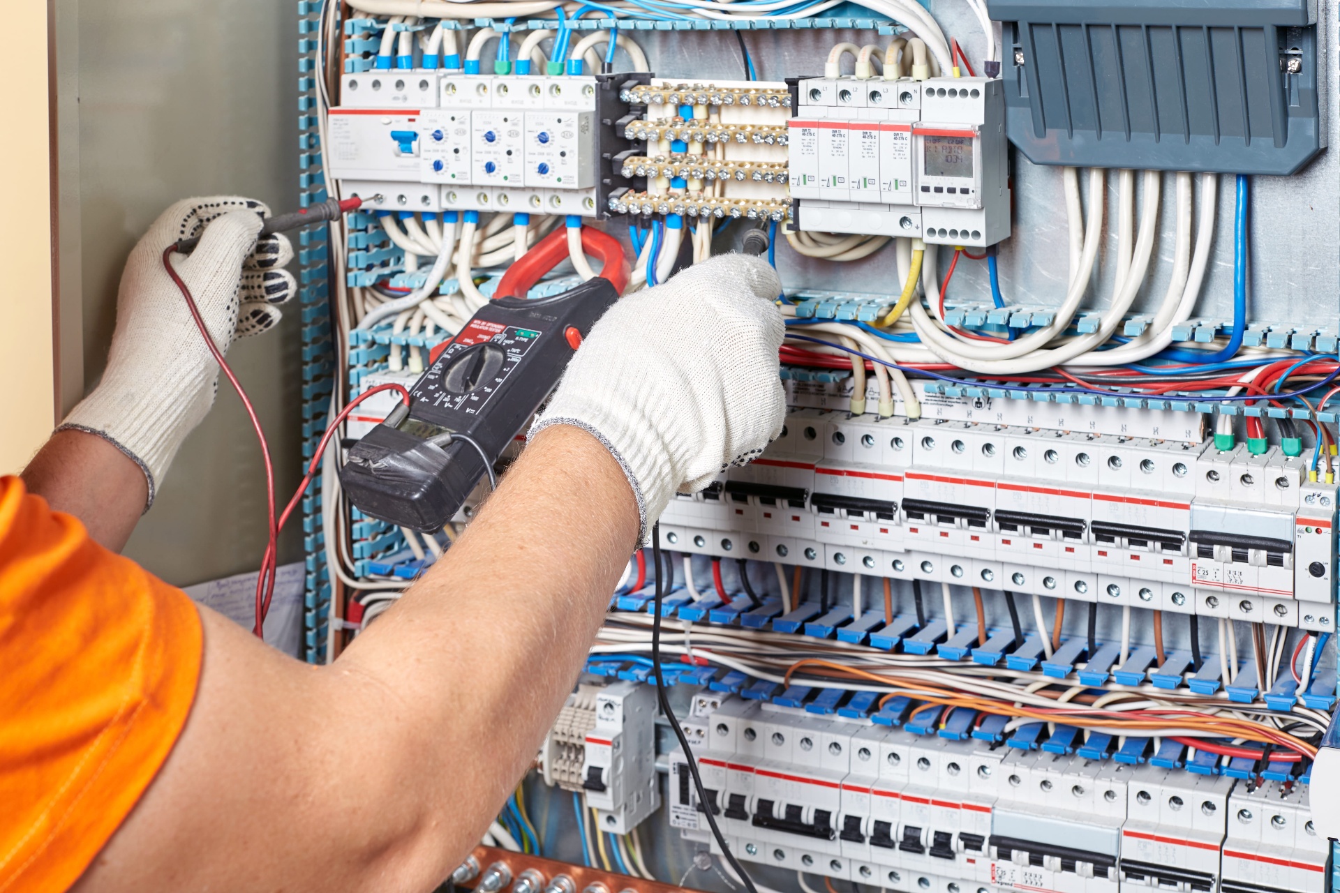 Electrician in Cardiff